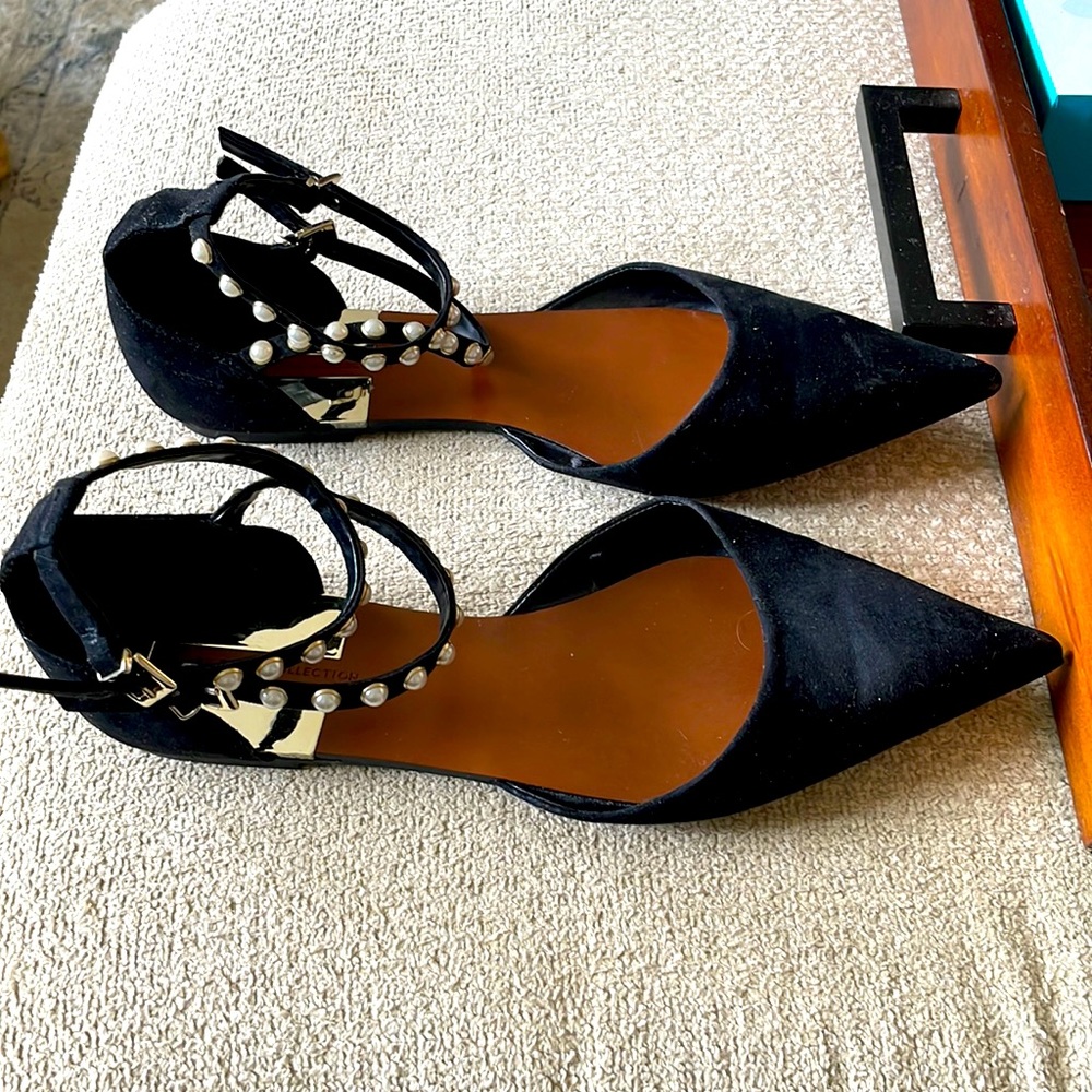 Black and Pearl strap pointy toe flats